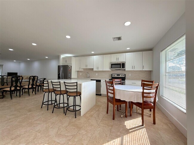 Foto del edificio - 5093 Privet Pl