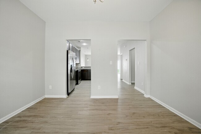Foto del edificio - 5009 Breleigh Ln