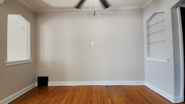 Foto del edificio - 6328 Sutherland Ave