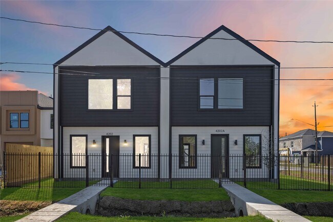 Foto del edificio - 4202 Kewanee St