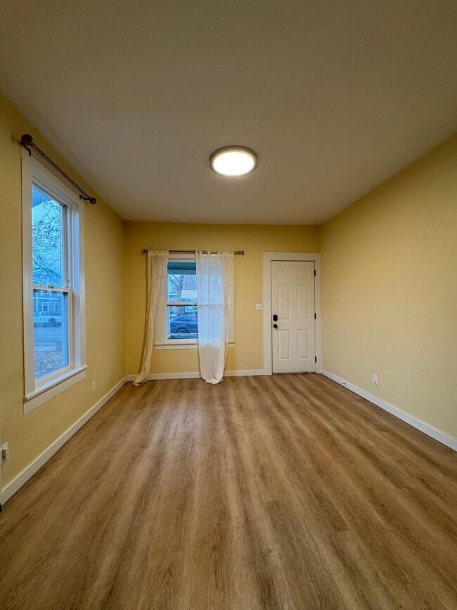 Foto del edificio - 707 E 7th Ave