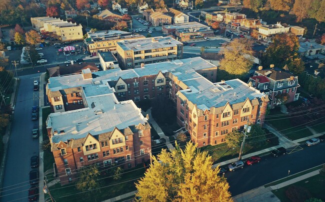 Building Photo - Ridley Manor