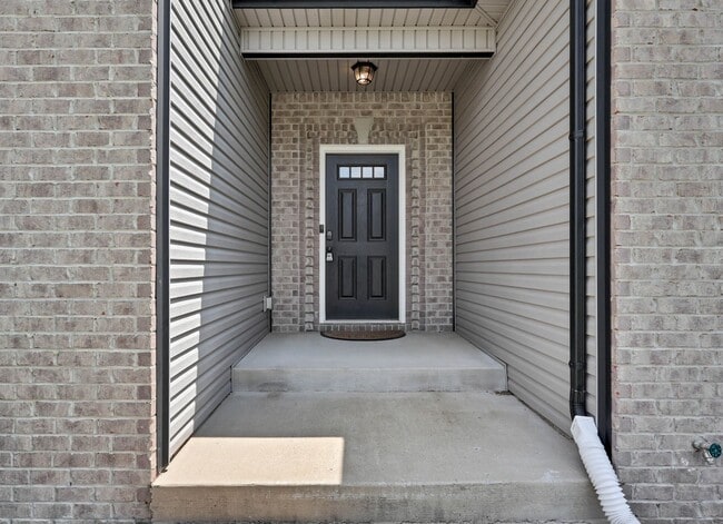 Building Photo - 987 Promenade Dr