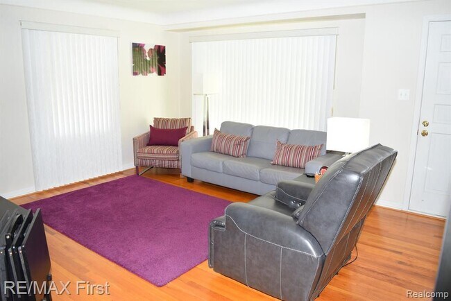 Foto del edificio - 2666 Catalpa Dr