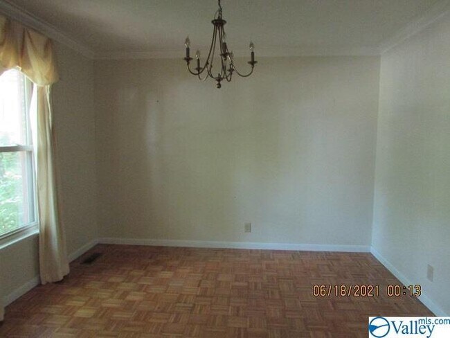 Foto del edificio - 11410 Woodcrest Dr SE