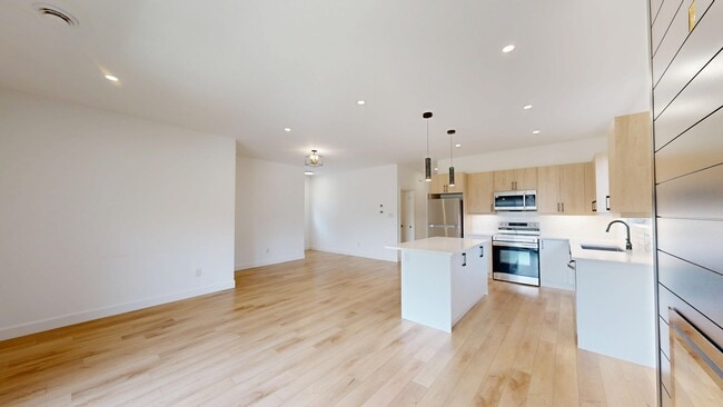 Building Photo - For Lease – Modern 3 Bedroom, 2 Bathroom Upper Unit