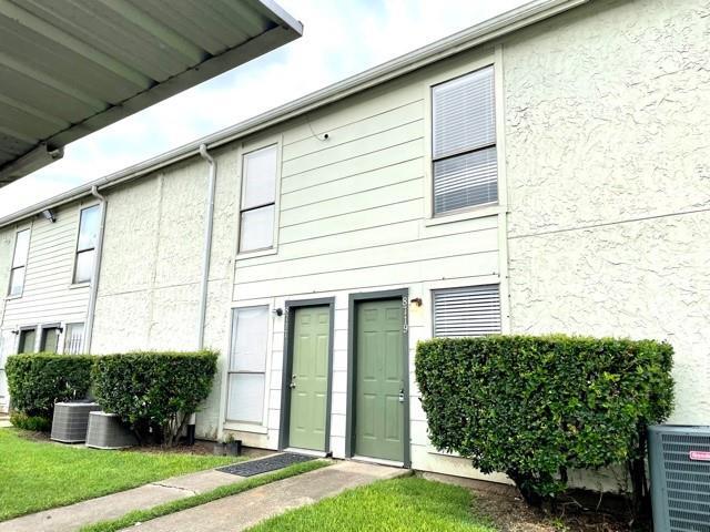 Building Photo - 8719 Village of Fondren Dr