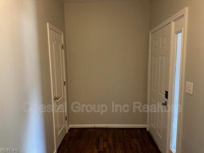 Foto del edificio - 2460 Dillingham Rd
