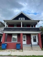Building Photo - 743 Forsythe St