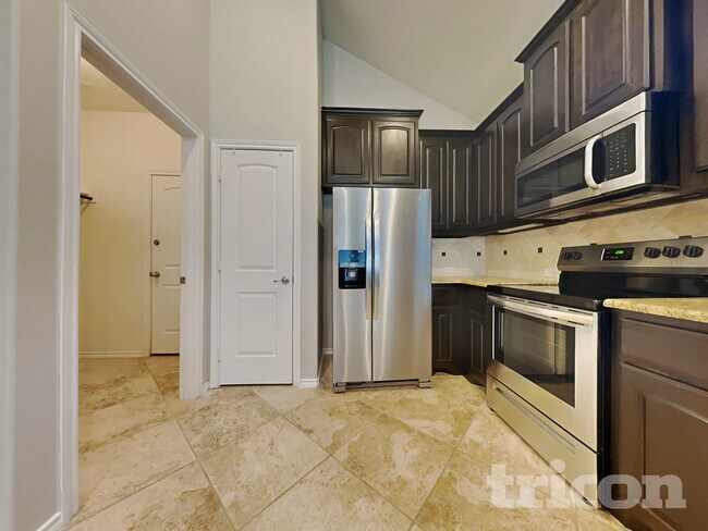 Foto del edificio - 2933 Saddle Creek Dr