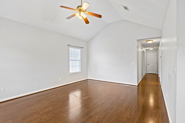 Foto del edificio - 1459 Bedrock Dr