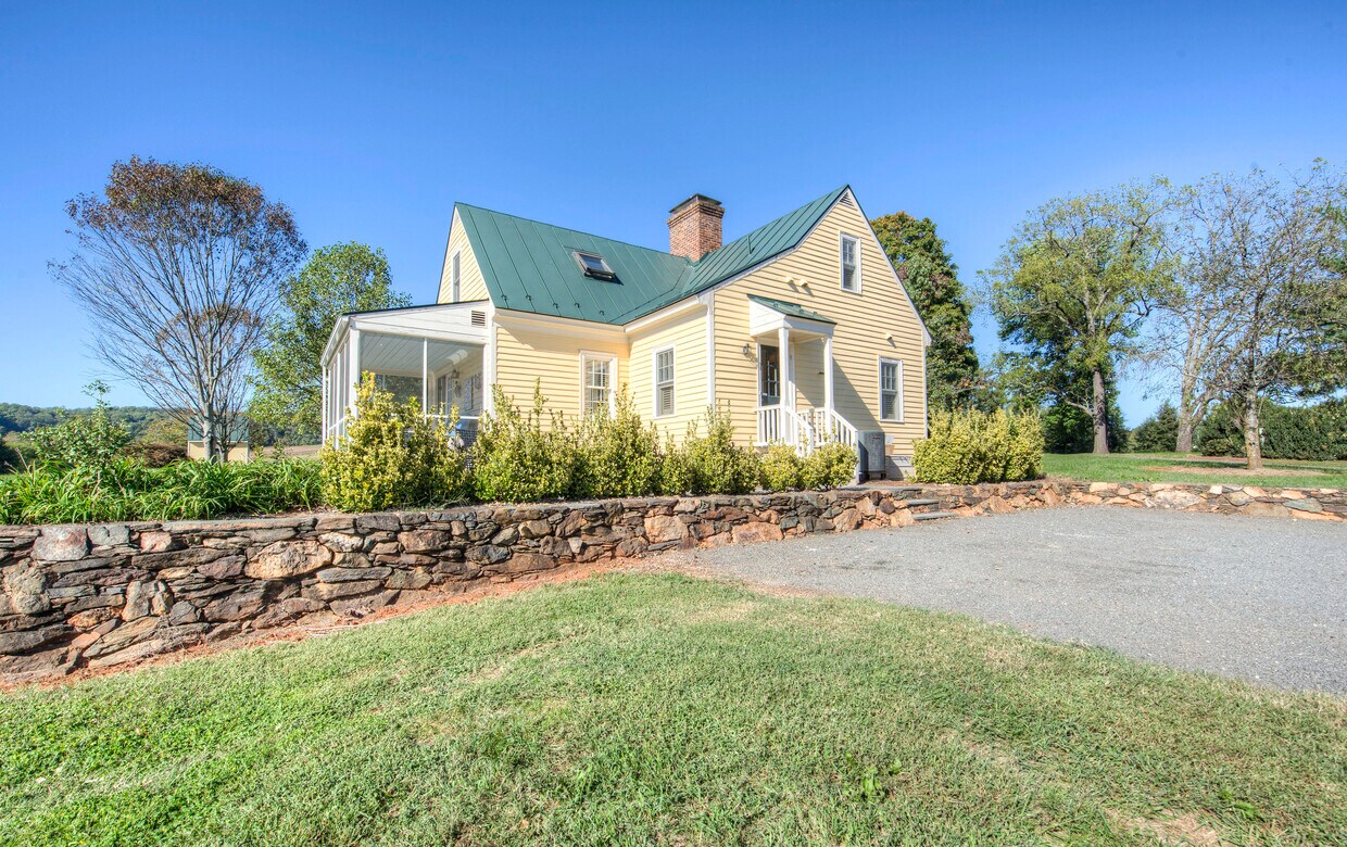 Primary Photo - 13298 Woodley Rd