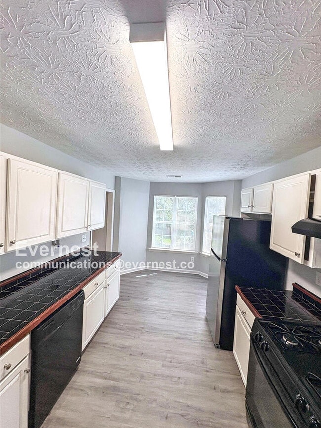 Building Photo - 305 Renee Dawn Ct