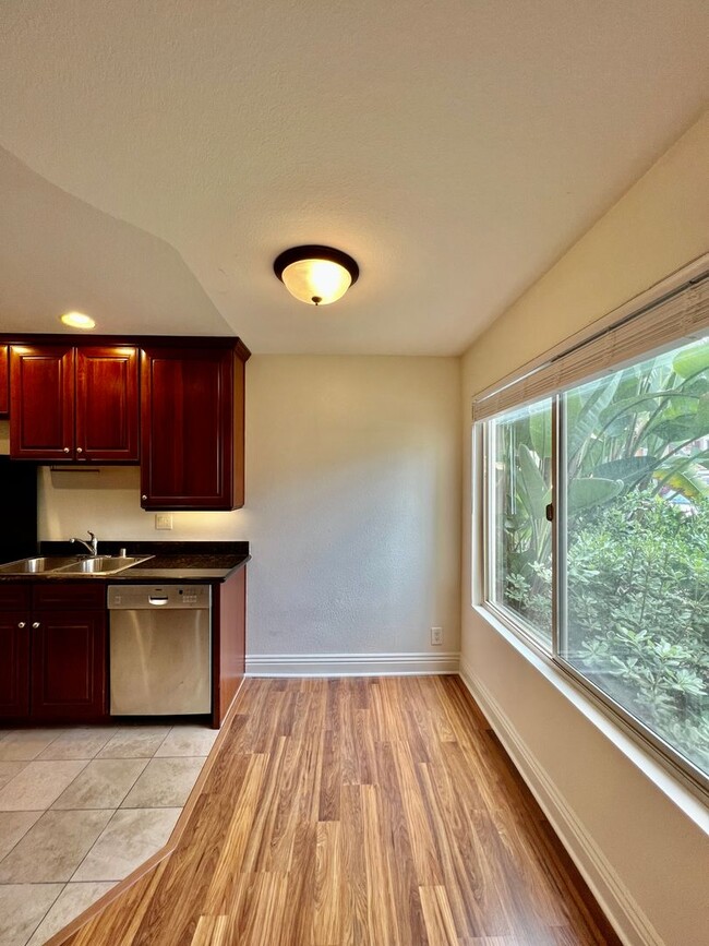 Foto del edificio - Gorgeous 1BD/1BA condo available for lease...