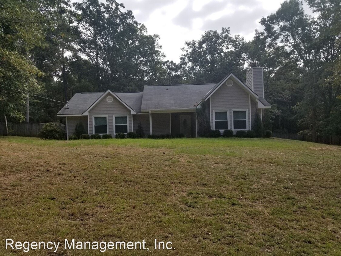 3 br, 2 bath House - 308 Arrowhead Dr