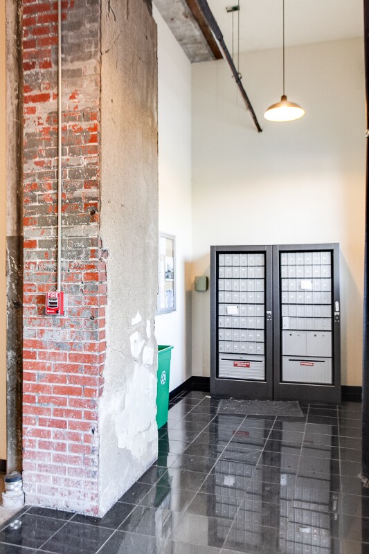Building Photo - 2520 3rd St