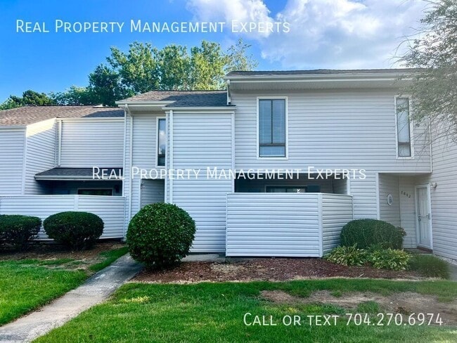 Photo - 7844 Hummingbird Ln Townhome