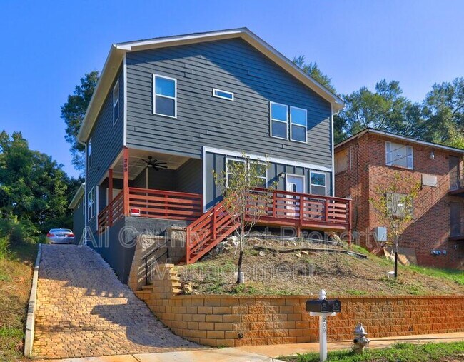 Foto del edificio - 209 Troy St NW