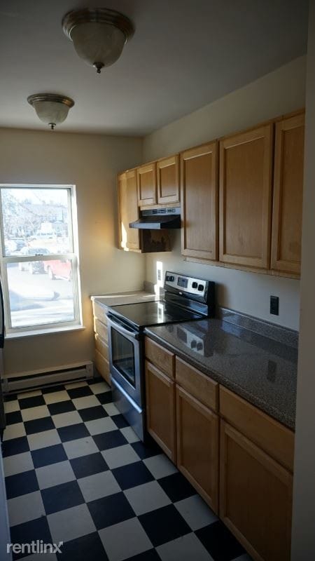 Foto del edificio - 121 Highland St
