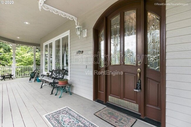 Foto del edificio - 12805 SE Spring Mountain Dr