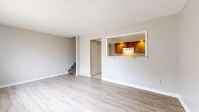 Building Photo - 630 Abbe Rd S