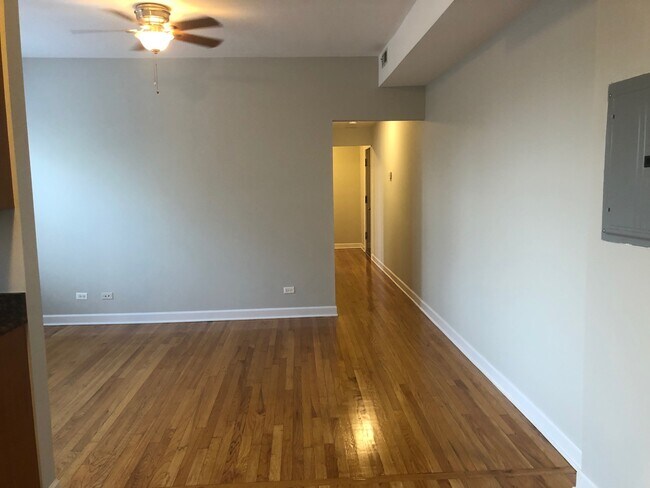Foto del edificio - 3003 N Spaulding Ave