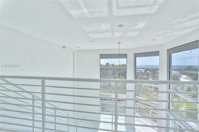 Building Photo - 2 br, 2 bath Condo - 7728 Collins Ave Unit 21