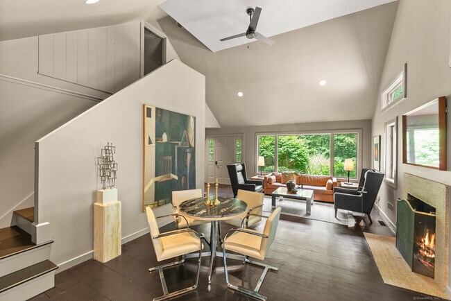 Foto del edificio - 37 Davenport Rd