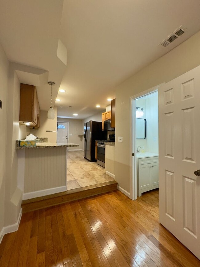Foto del edificio - Two-Bedroom Townhome next to Patterson Park!