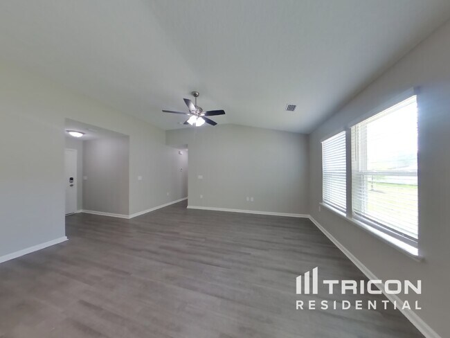 Foto del edificio - 8304 Fouraker Forest Rd