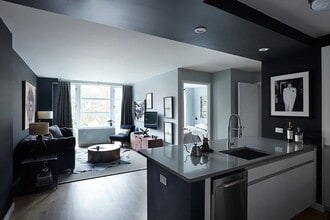 Building Photo - 331 E Houston St