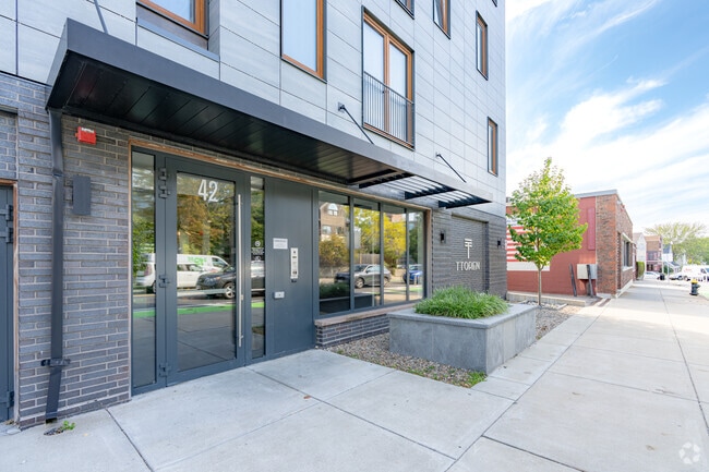 Building entrance - Ttoren | Modern Living. Naturally.