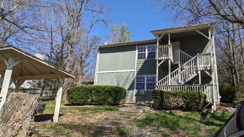 Primary Photo - 105 Windy Gap Rd