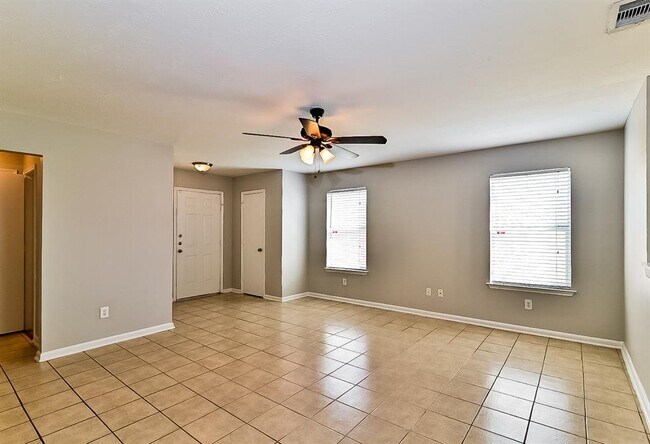 Foto del edificio - 1010 Sycamore Ridge Ln