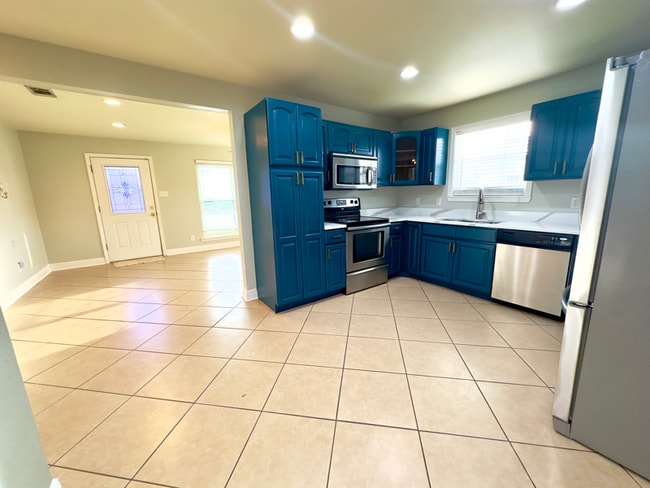 Foto del edificio - 4309 Dreux Ave
