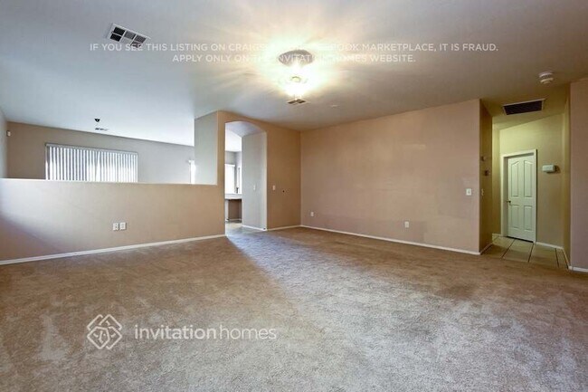 Building Photo - 10433 E Obispo Ave