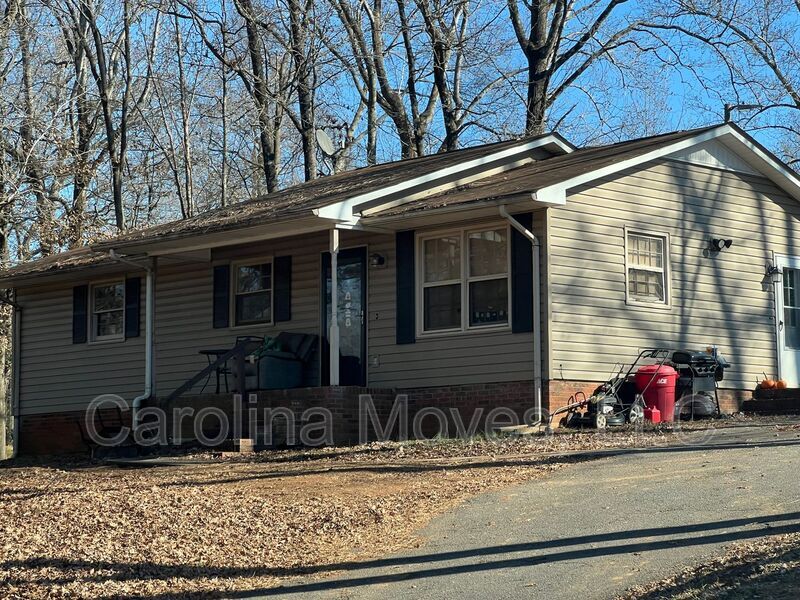 198 Knighton Dr, Wellford, SC 29385 House Rental in Wellford, SC