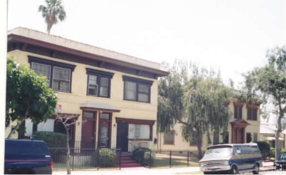 Building Photo - 128-138 Robinson St