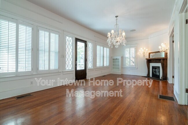 Foto del edificio - 362 Irwin St NE
