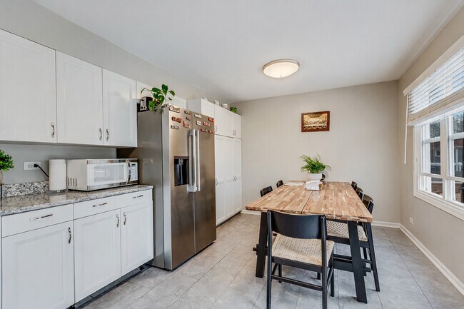 Foto del edificio - 2340 Portsmouth Ct