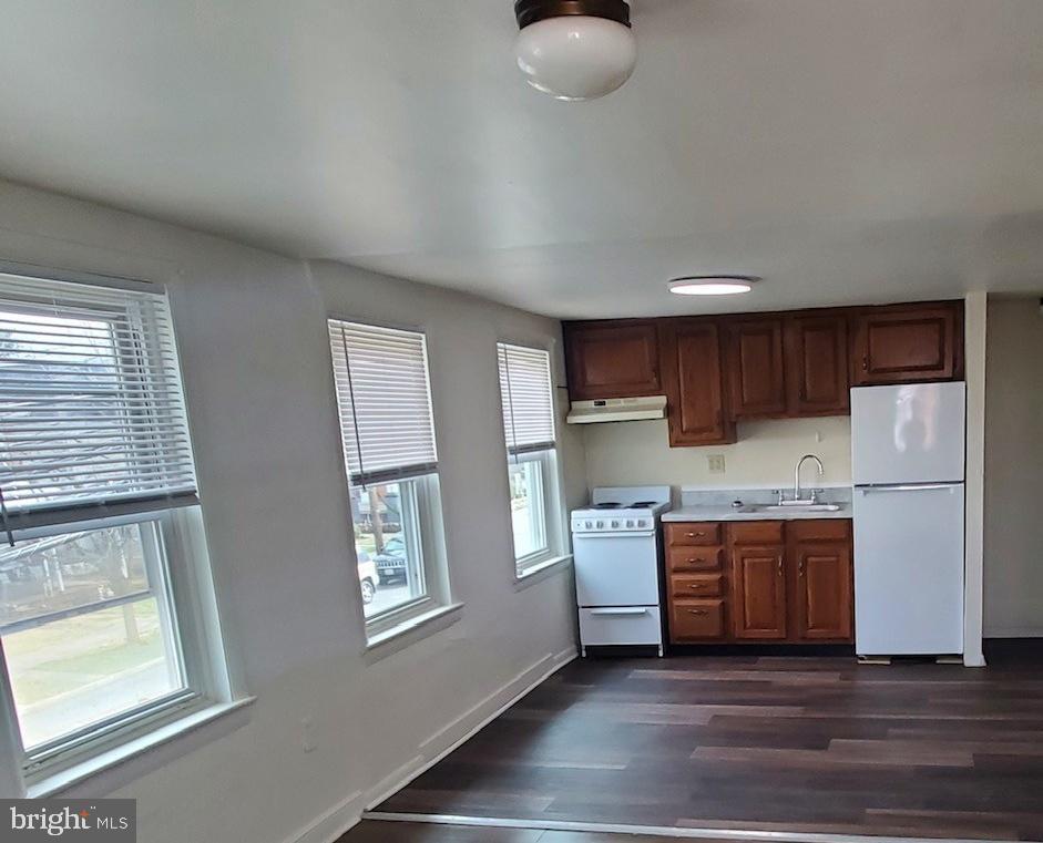 Foto del edificio - 90 S Main St