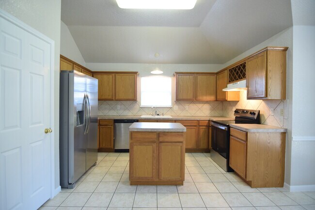 Foto del edificio - 1214 Lancelot Dr