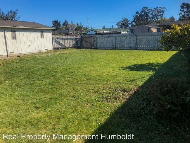 Foto del edificio - 1119-1123 Vernon St