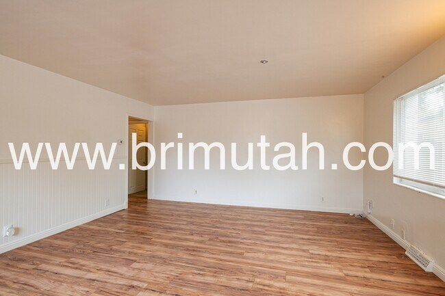Foto del edificio - 3738 S 700 E