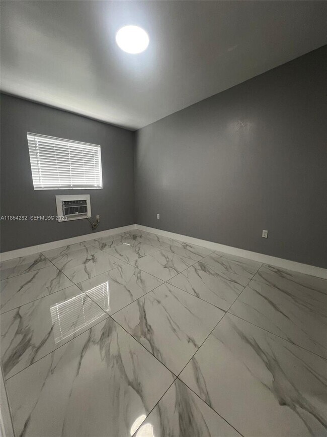 Building Photo - 2081 NW 30th St