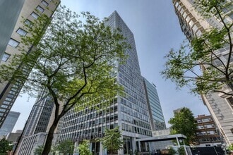 Building Photo - 3410 Rue Rue Peel,