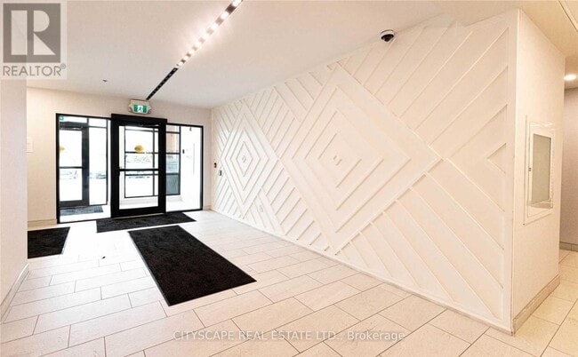 Building Photo - 110 Fergus Ave