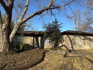 Building Photo - 3801-3803 Wicklow Dr