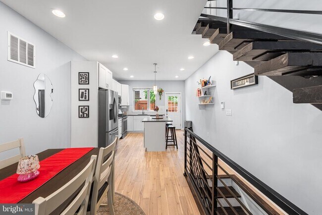 Building Photo - 2019 Abigail St