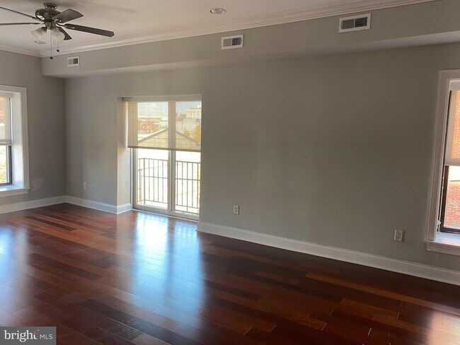 Foto del edificio - 1149 N 3rd St